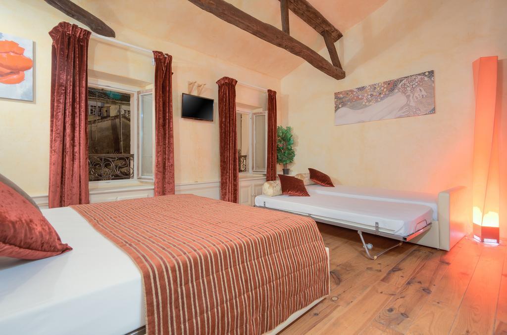 Appartement Charming House à Cannes Extérieur photo